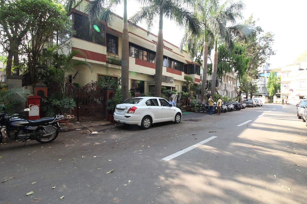 Zo Shivam Railway Station, Pune